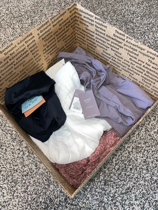 Target 23 PIECE RESELL BUNDLE WOMANS SIZE MEDIUM Spring/Summer | NWT - Picture 2 of 3